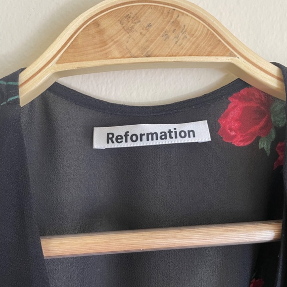 Reformation Wrap Rose Dress with tie sleeves - Picture 5 of 7